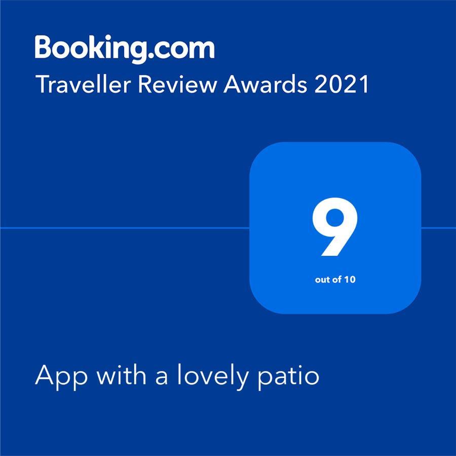 App With A Lovely Patio Mali Lošinj Екстериор снимка
